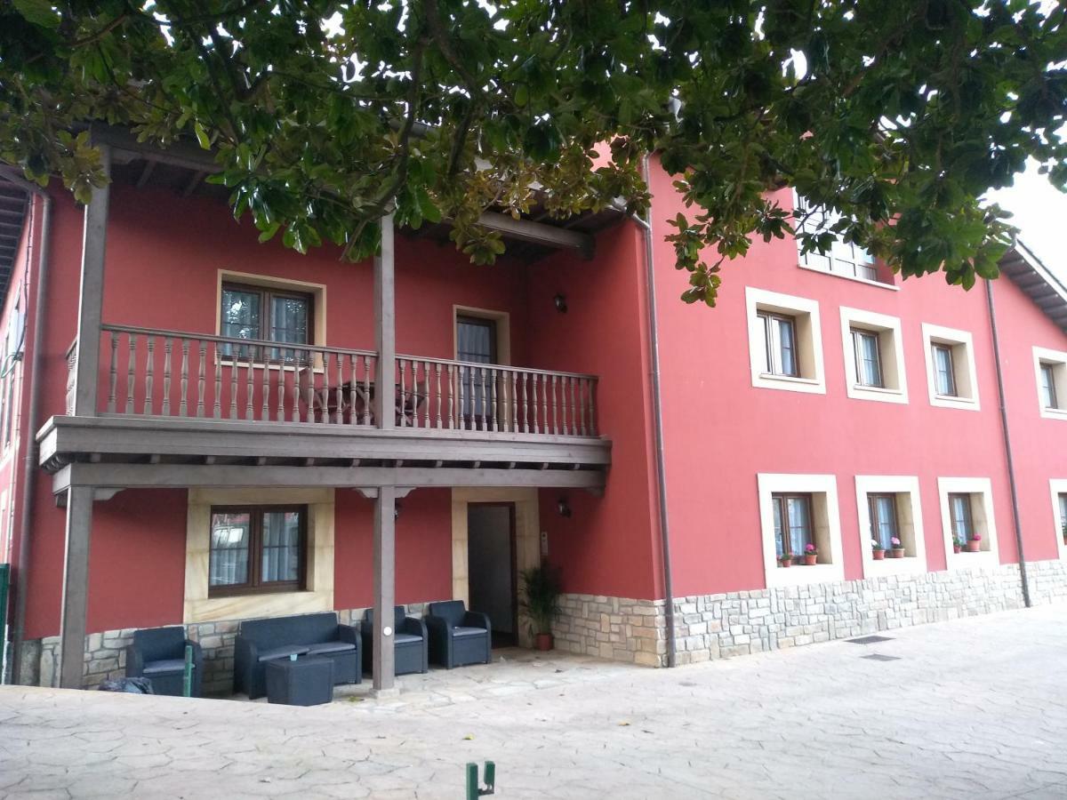 Apartamentos Prestin Onís Exteriör bild