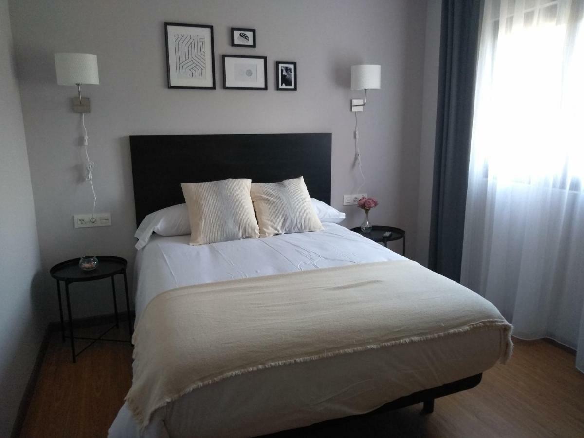 Apartamentos Prestin Onís Exteriör bild